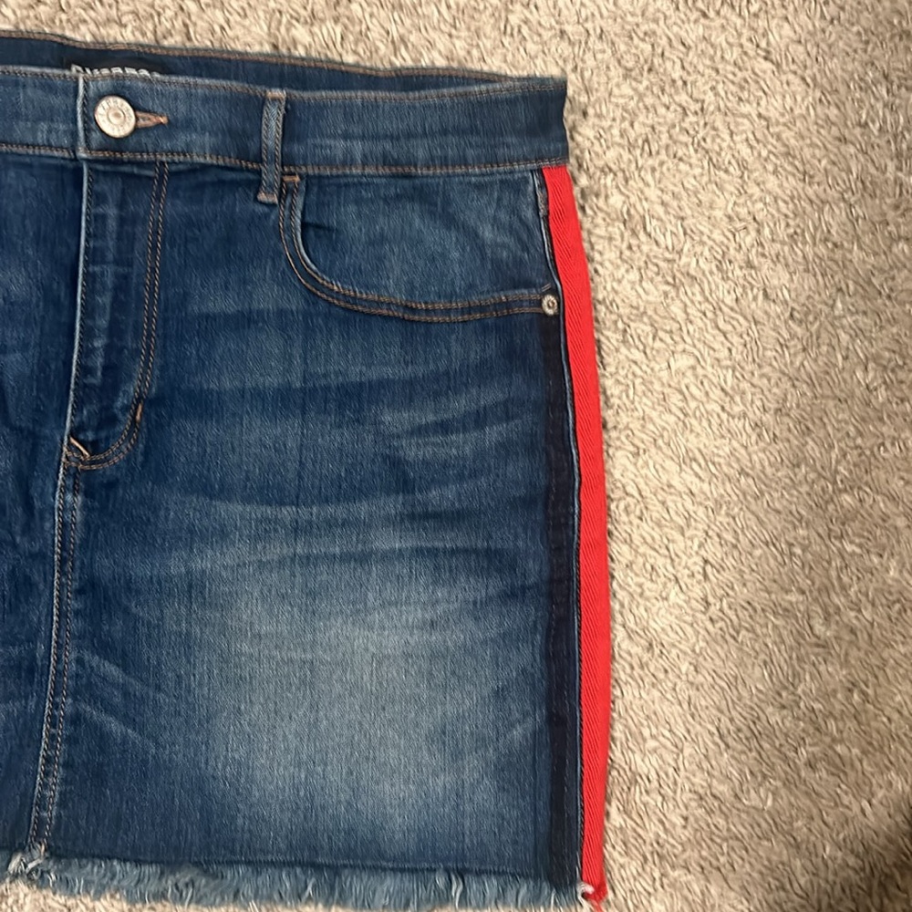 Express Jean Skirt - Picture 3 of 3